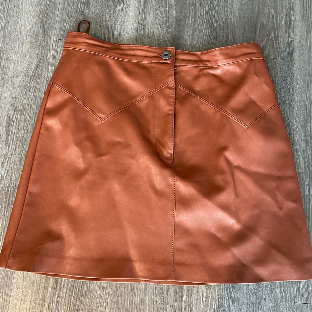 BB Dakota Rust Brown Vegan Leather Mini Skirt Size 8 (WORN ONCE)